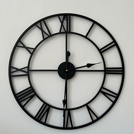 リヴァプール Large 3 Bed - 10 Mins To Centreヴィラ エクステリア 写真