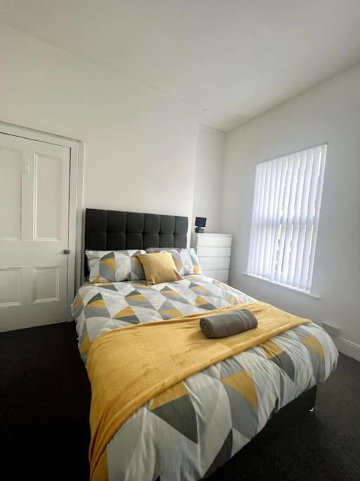 リヴァプール Large 3 Bed - 10 Mins To Centreヴィラ エクステリア 写真